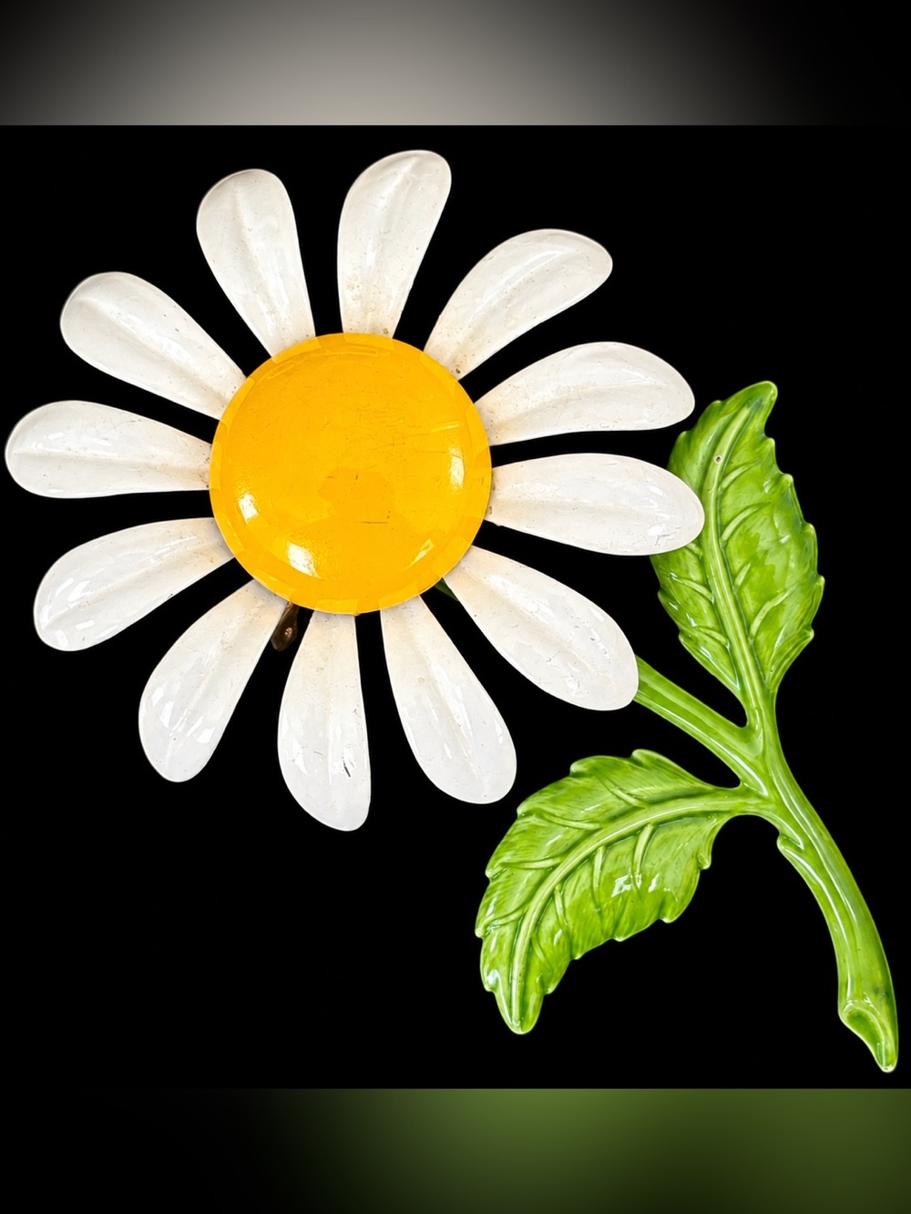 Vintage Daisy Enamel Flower Brooch Green Yellow White Statement Pin retro 1960s